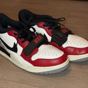 Nike Air Jordan Legacy 312 Low "Chicago"